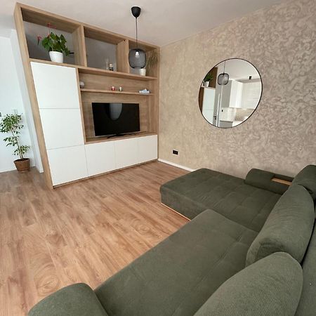 Apartman Petronela Bratislava Luaran gambar