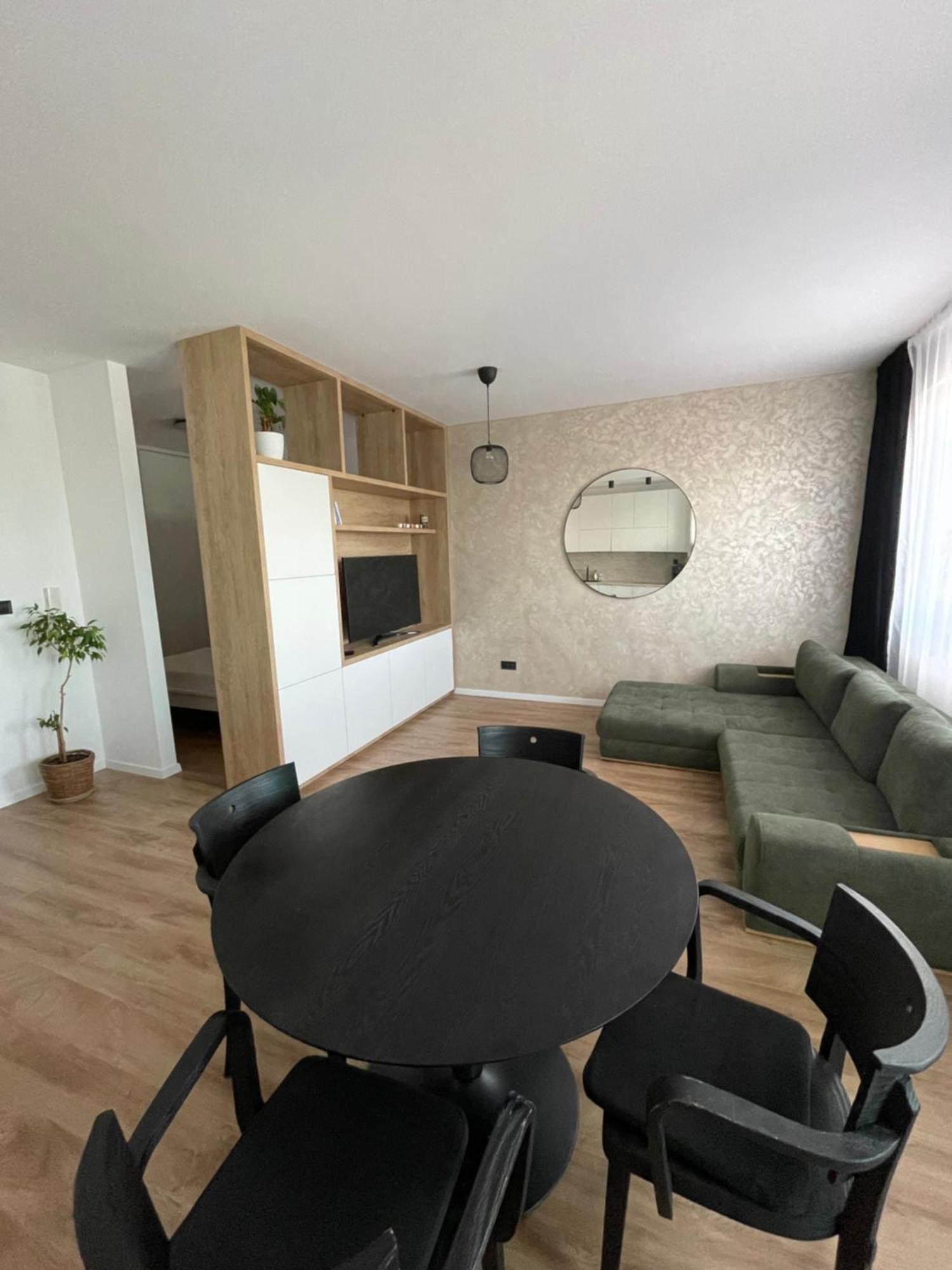 Apartman Petronela Bratislava Luaran gambar